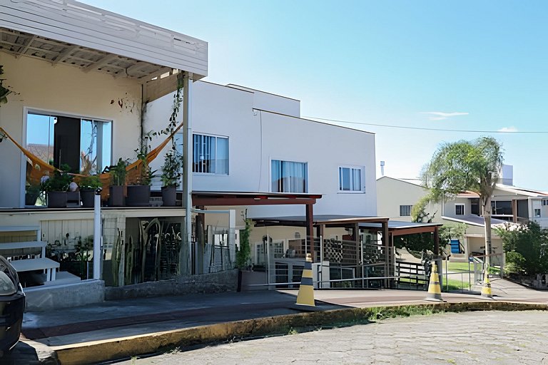 Casa completa, confortável, 3KM até praias e OKA